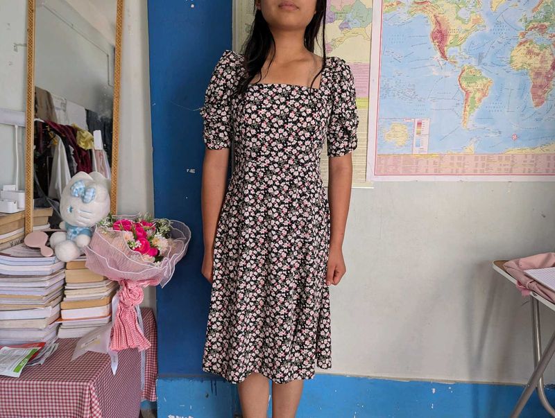 Floral Square Neck Puff Sleeve Dress