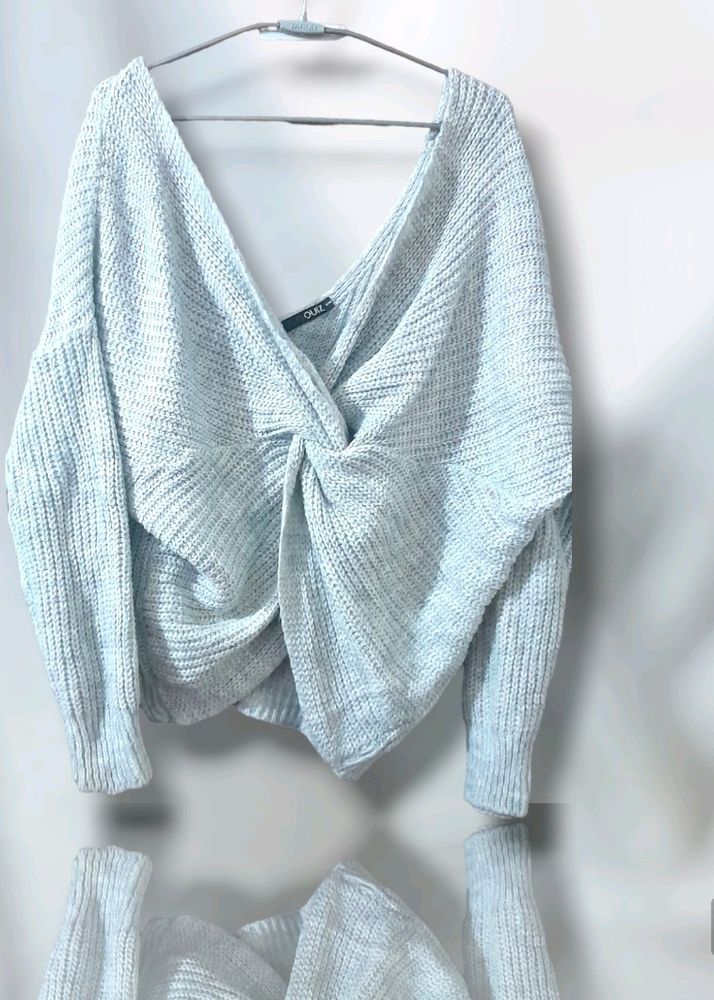 DIFFERENT STYLE SWEATER