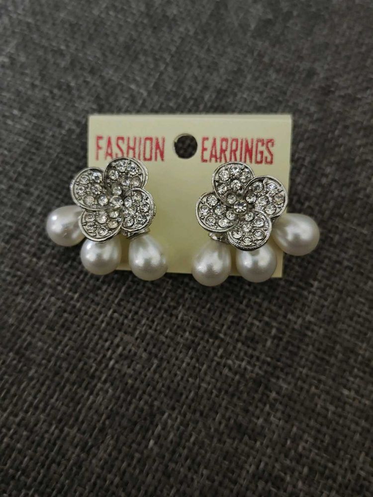 Pearl Flower Earrings