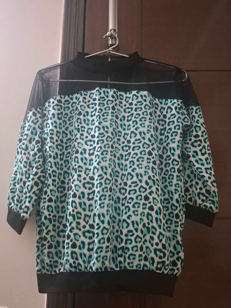 Stylish Leopard Print Mesh Top