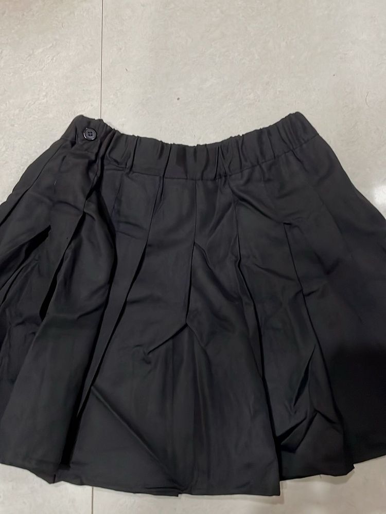 Black Pleated Skirt