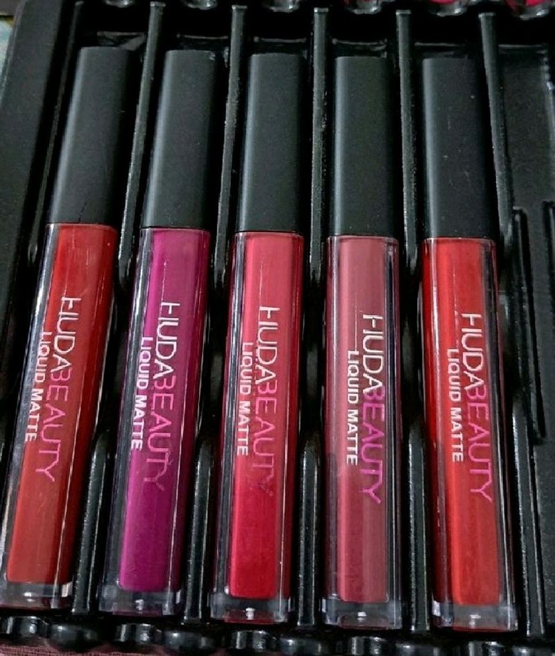 💋 HUDA Beauty💄