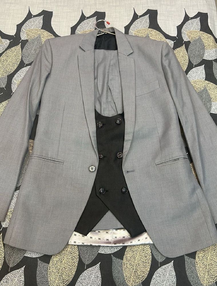 Gray Men's two piece Suit