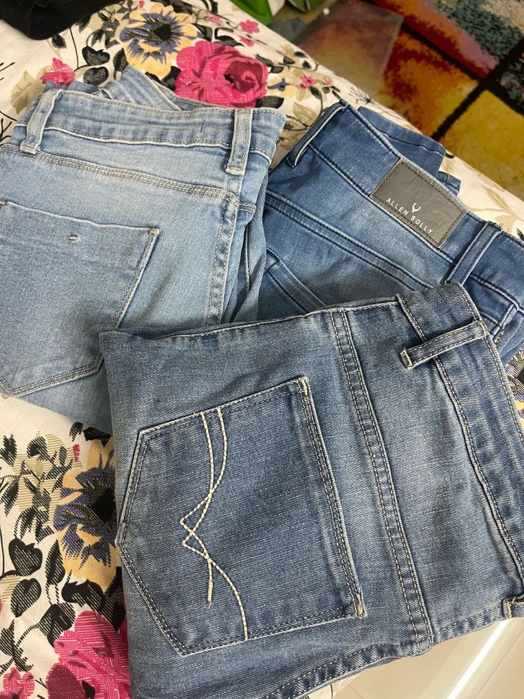 (3) Stylish Blue Denim Jeans dont miss