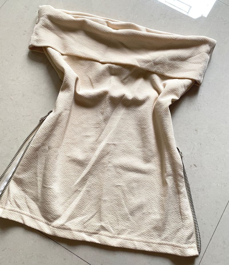 ✨ Urbanic Folded tube top