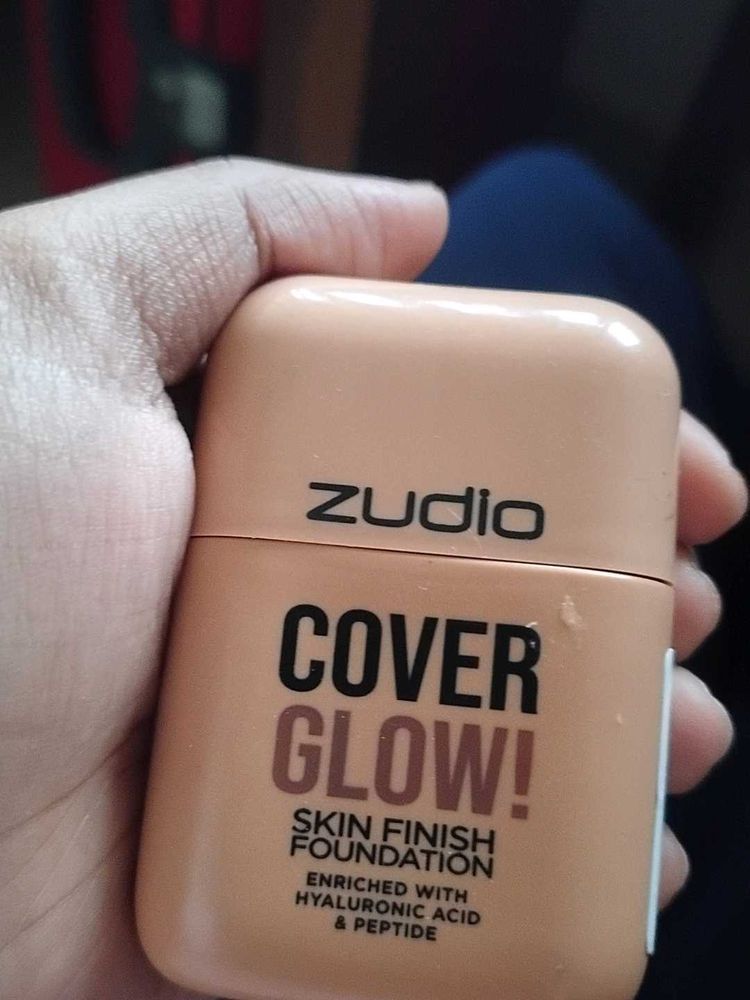 Zudio Cover Glow Foundation
