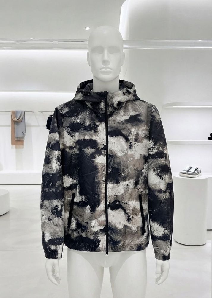 Abstract Print Hooded upper Jacket