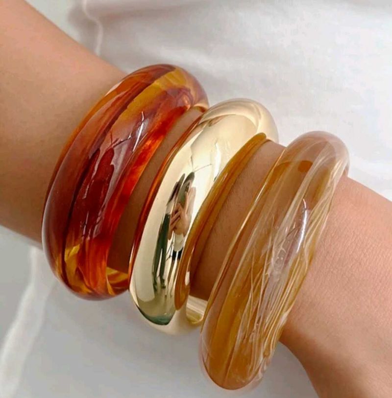 Chunky Resin &amp; Gold Bangle Set