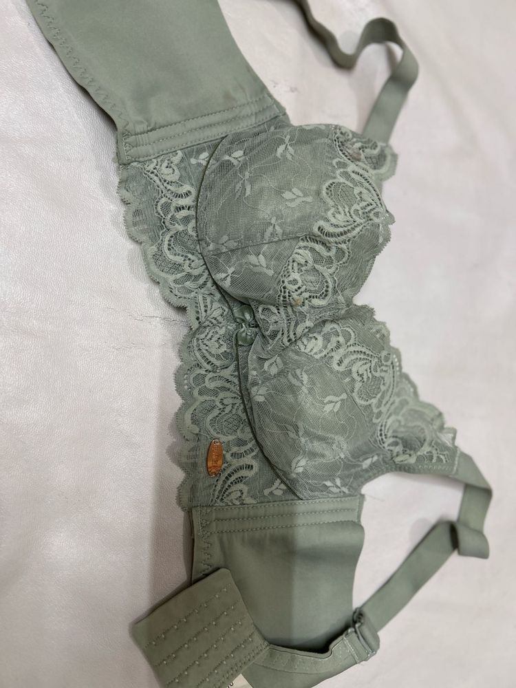 Lace Detail Bra