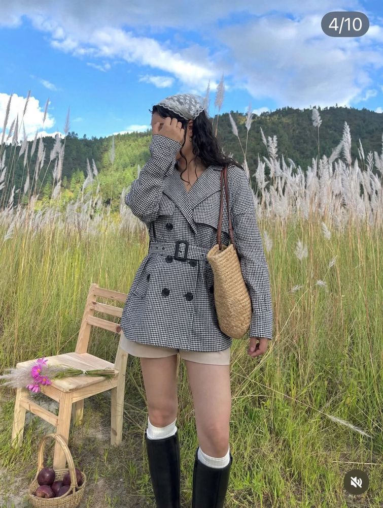 Stylish Houndstooth Trench Coat