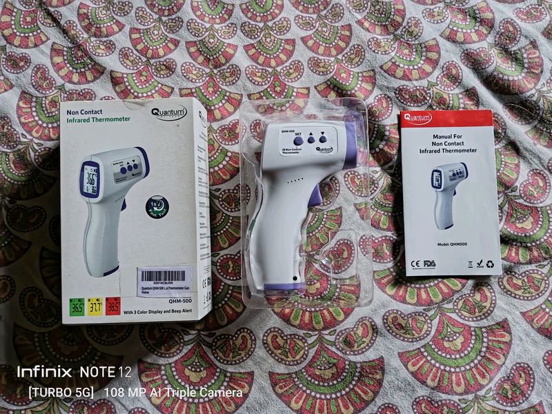 Quantum Non-Contact Infrared Thermometer