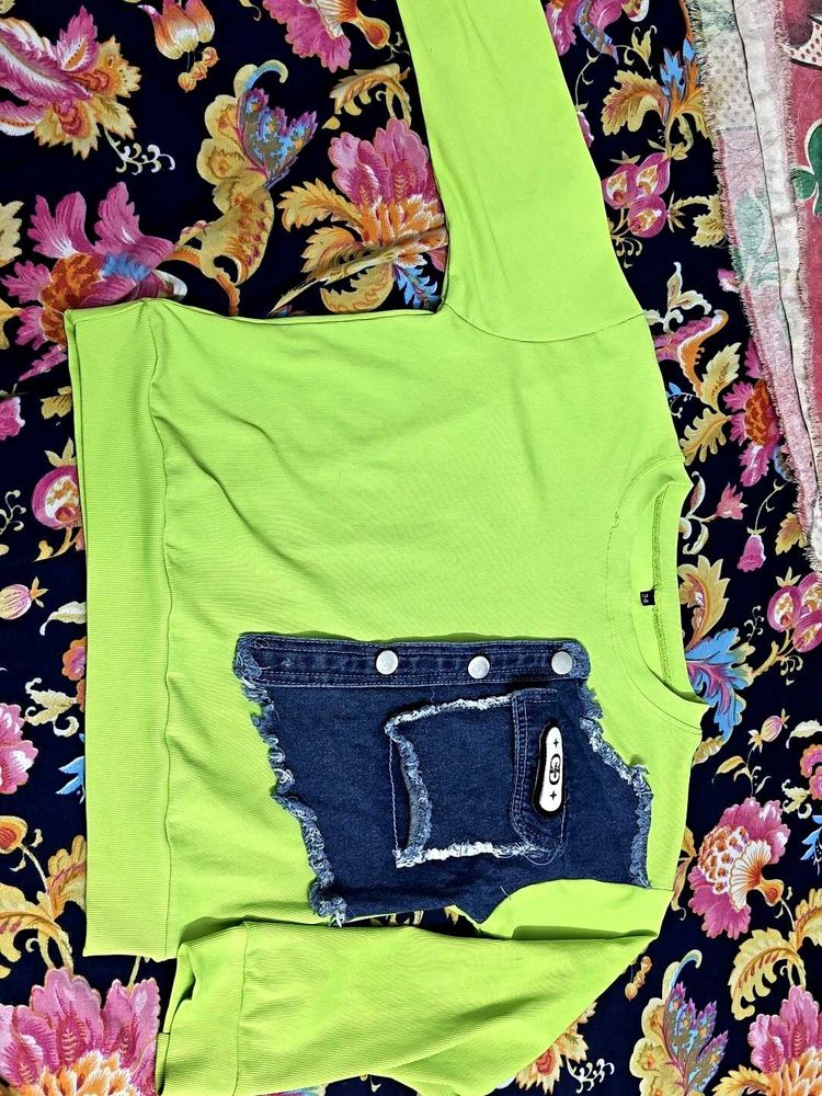 Beautiful T shirt 💚
