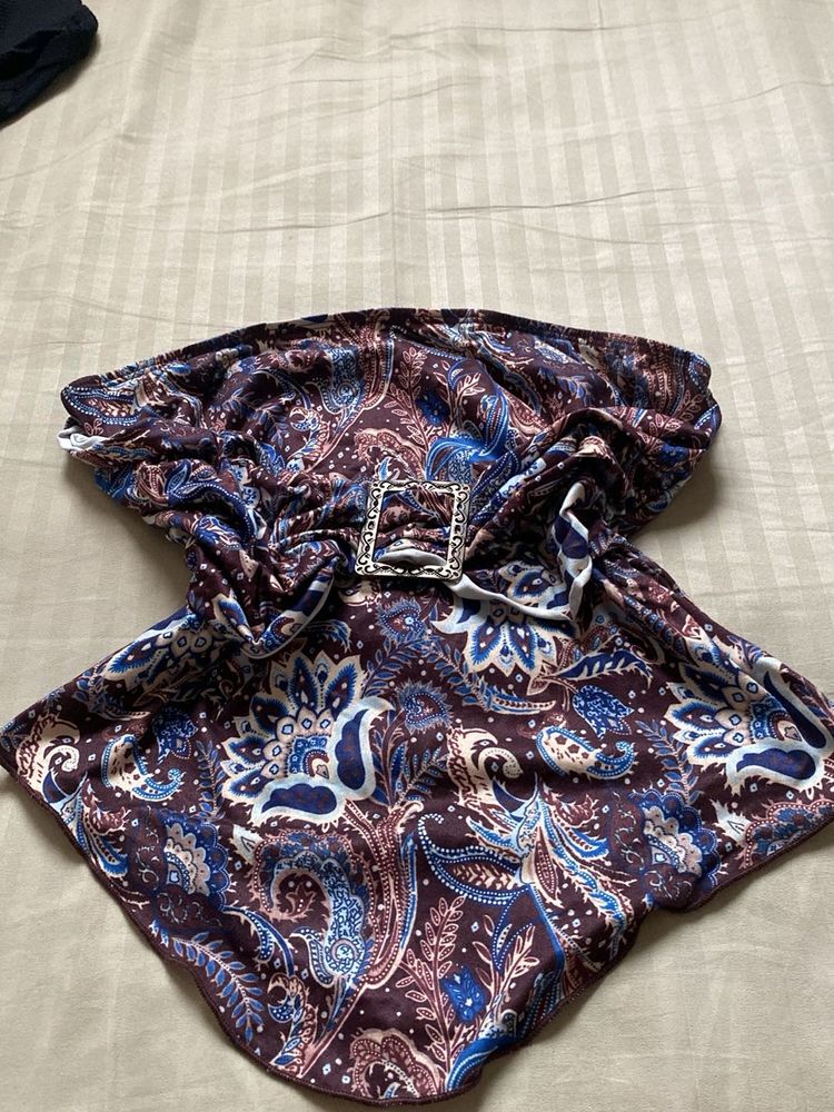 Paisley Print Off-Shoulder Top