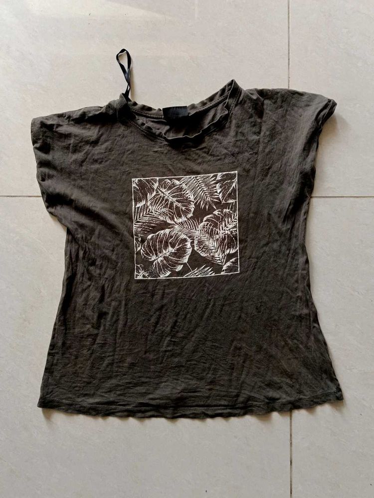 Tropical Leaf Print Graphic Tee