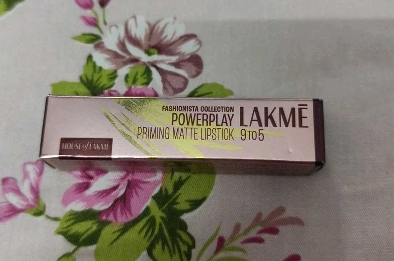Lakme Powerplay Priming Matte Lipstick
