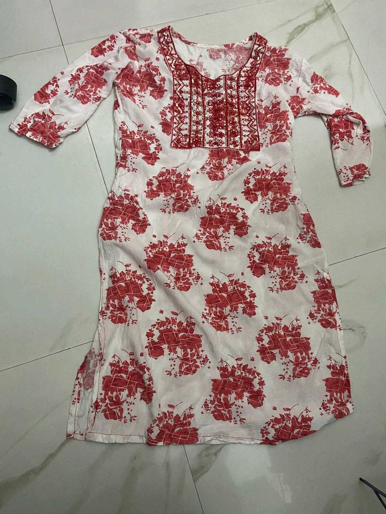 White And Red Print New Kurti