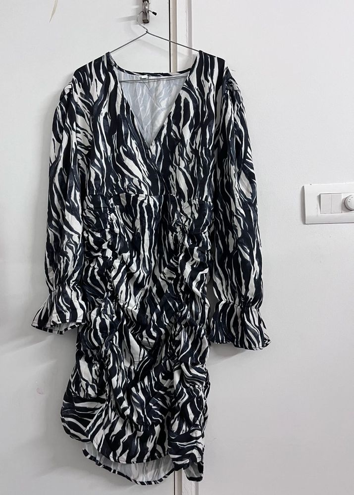 Chic Zebra Print Wrap Dress
