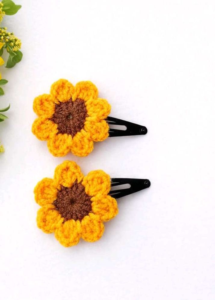 Crocheted Sunflower Hair Clips (Set of 2)