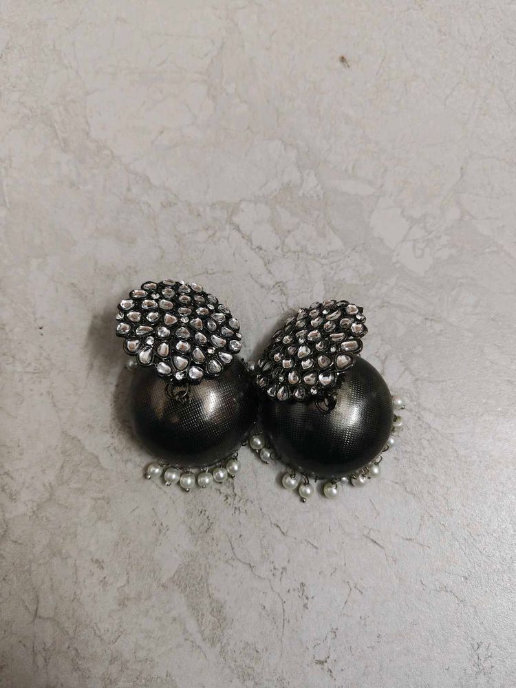 Elegant Jhumka Earrings with Pearls