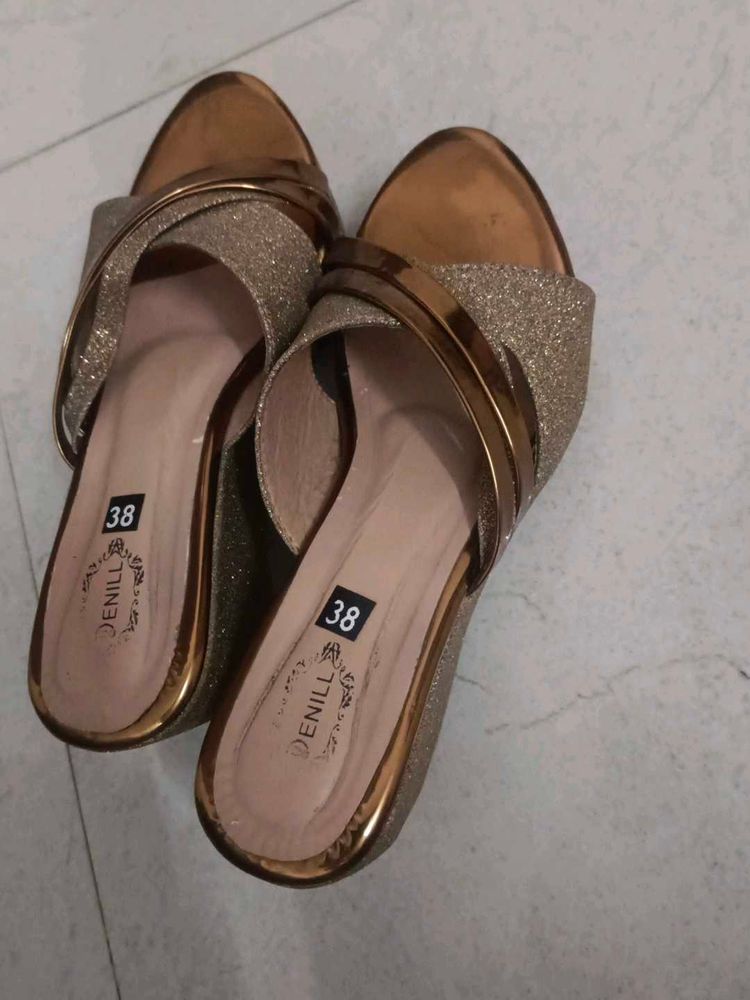 Elegant Jenill Gold Heels