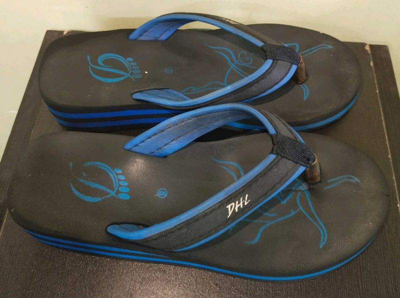 Comfortable Blue &amp; Black Flip-Flops |Cushioned EVA