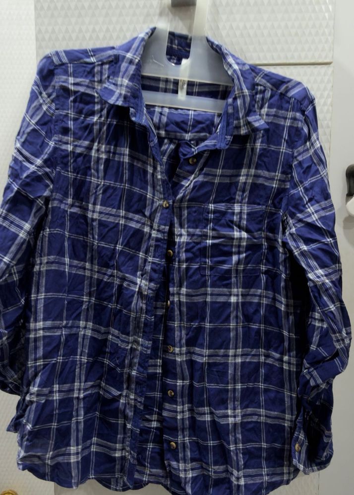Classic Blue Plaid Button-Up Shirt