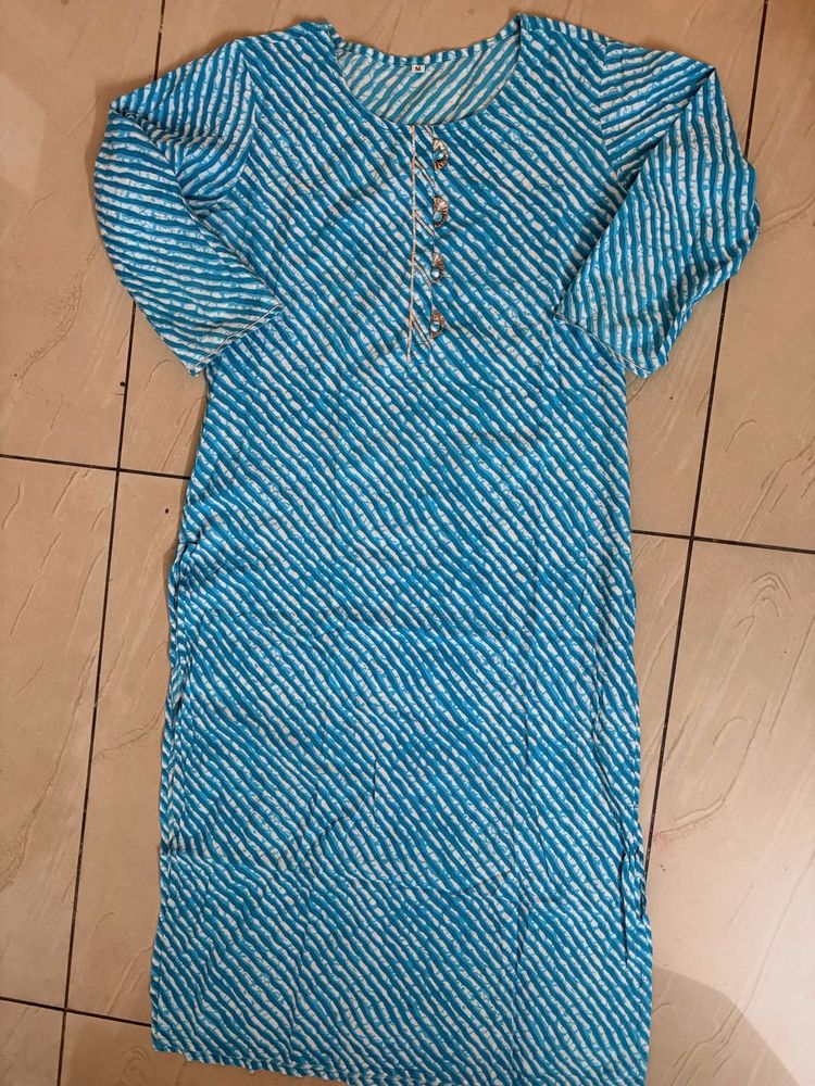 Stylish Blue &amp; White Striped Kurta