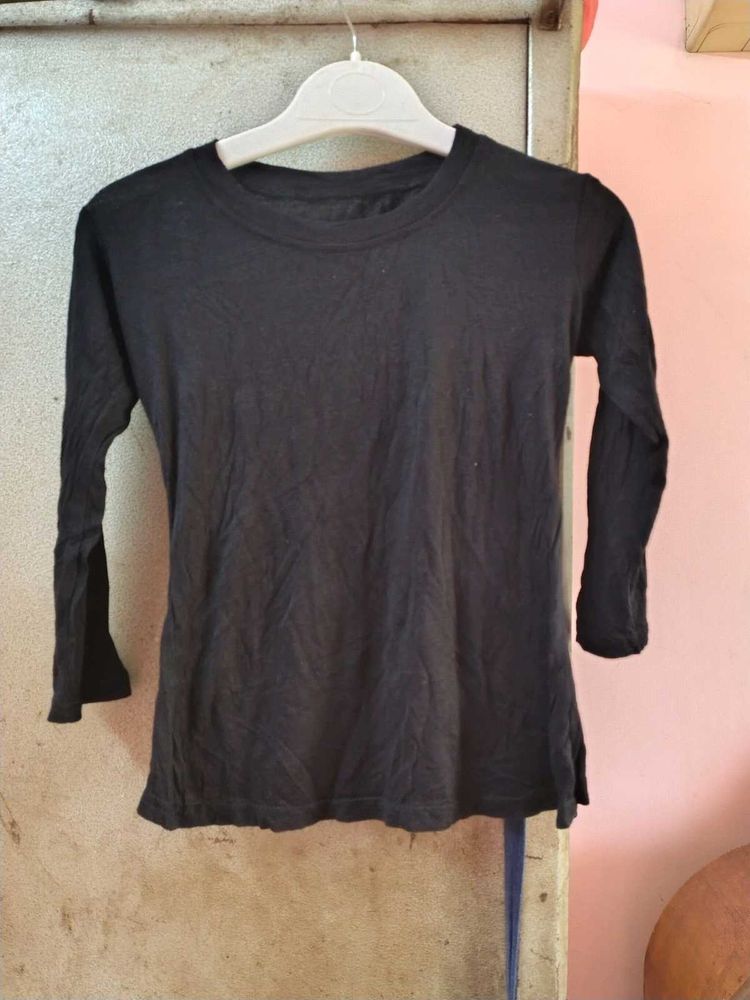 Basic Black Long Sleeve T-Shirt