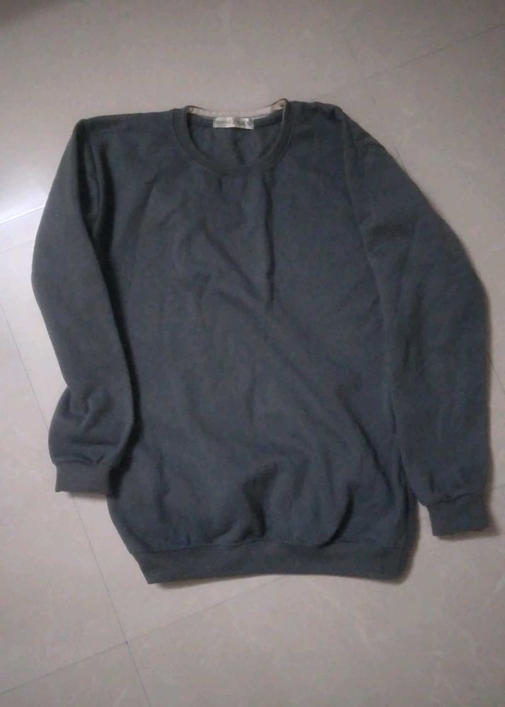 Comfortable Gray Sweatshirt