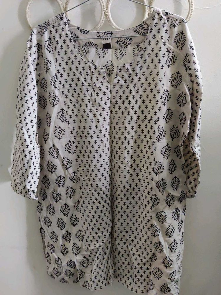 Patterned Short Kurti/ Tunic Top