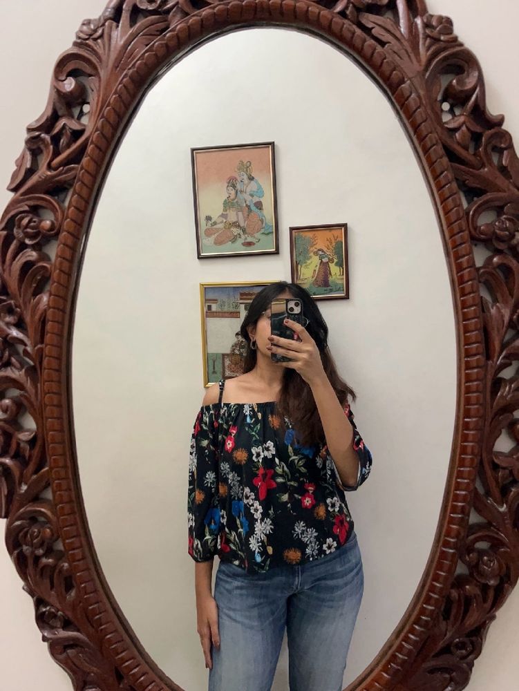 MS. TAKEN Bardon Top