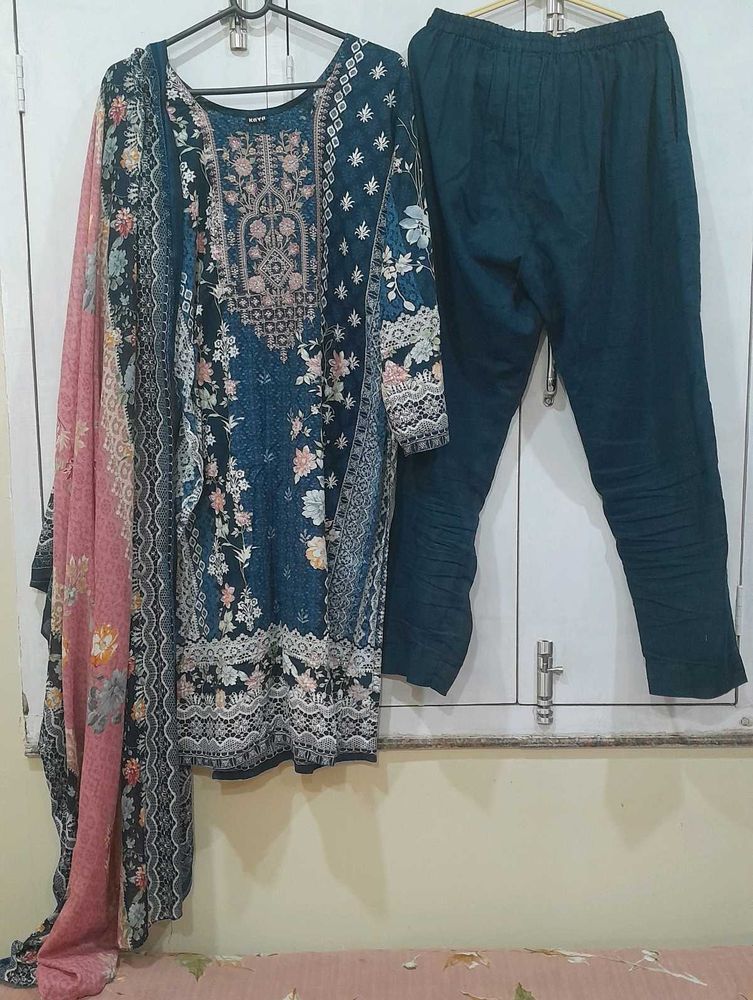 Floral Pakistani Suit