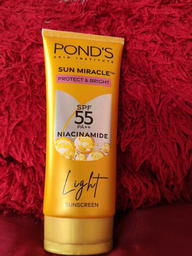 Ponds Spf 55 Pa++ Niacinamide Light Sunscreen.