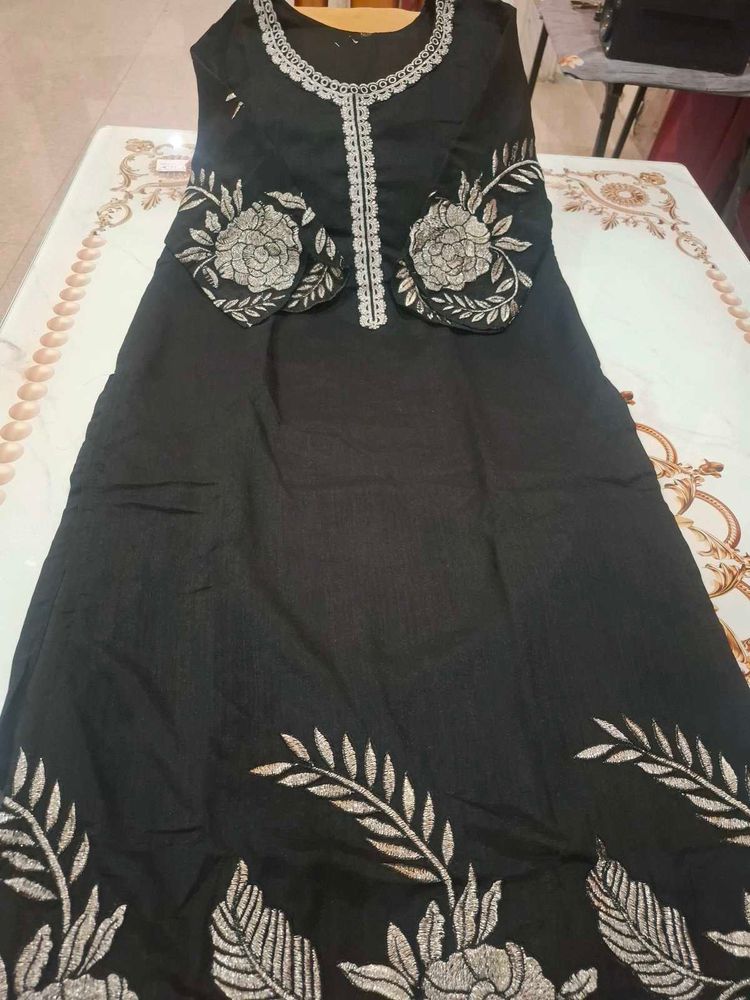 Embroidered Black Kurta Suit