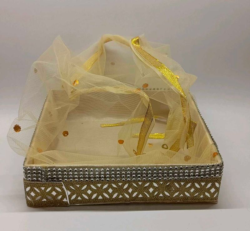 Decorative Gift Hamper Basket