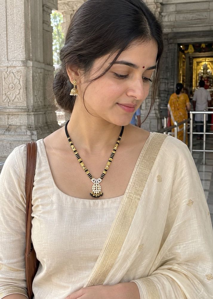Elegant Gold Mangalsutra