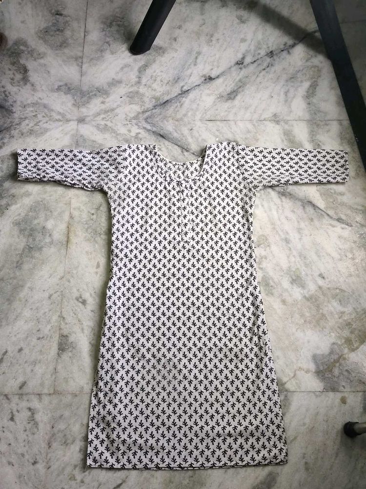 White Kurta with Black Leaf Print