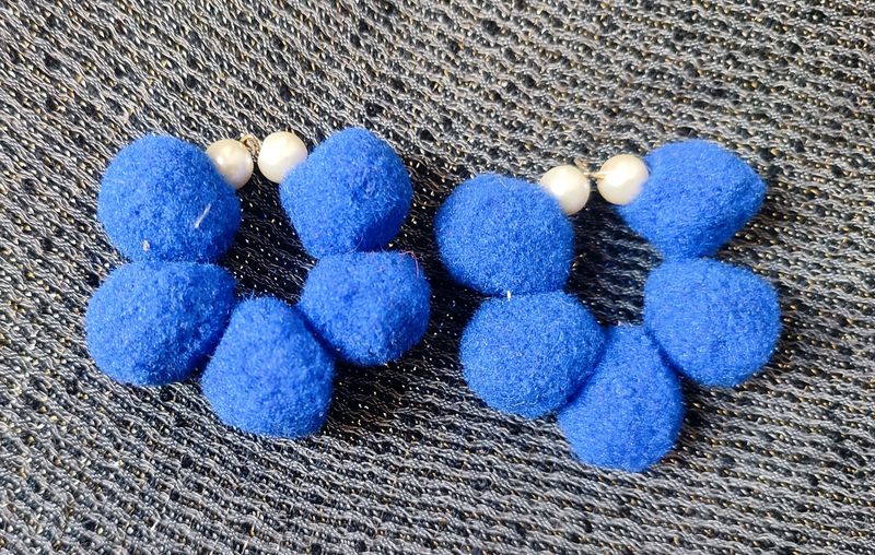 Pom Pom Earrings