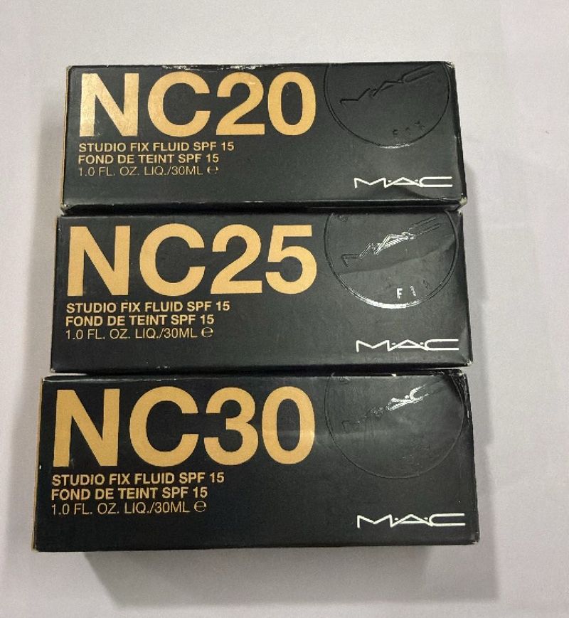 MAC Studio Fix Fluid SPF 15 Foundation