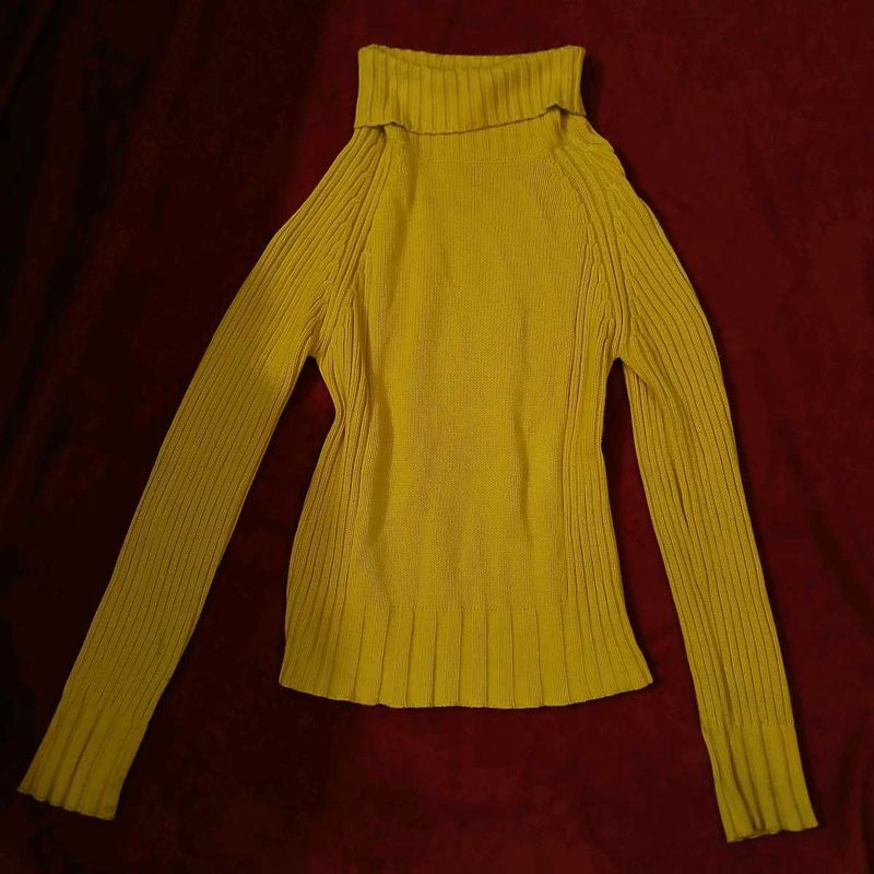 Yellow Fall/winter Turtle Neck Sweater(Women's)