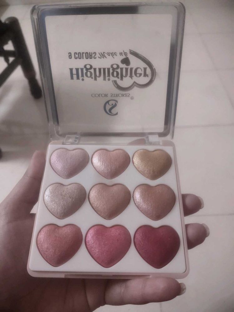 Heart Shaped Highlighter Palette