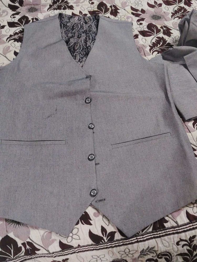 very pretty full suit
