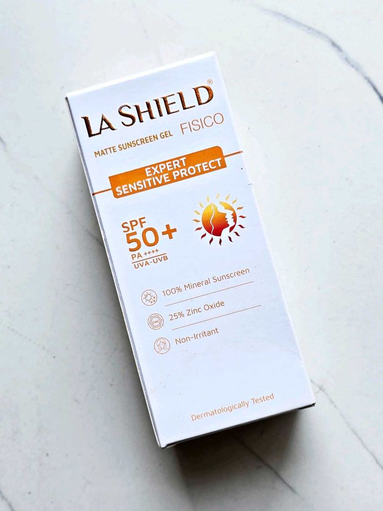 LA SHIELD Matte Sunscreen Gel SPF 50+