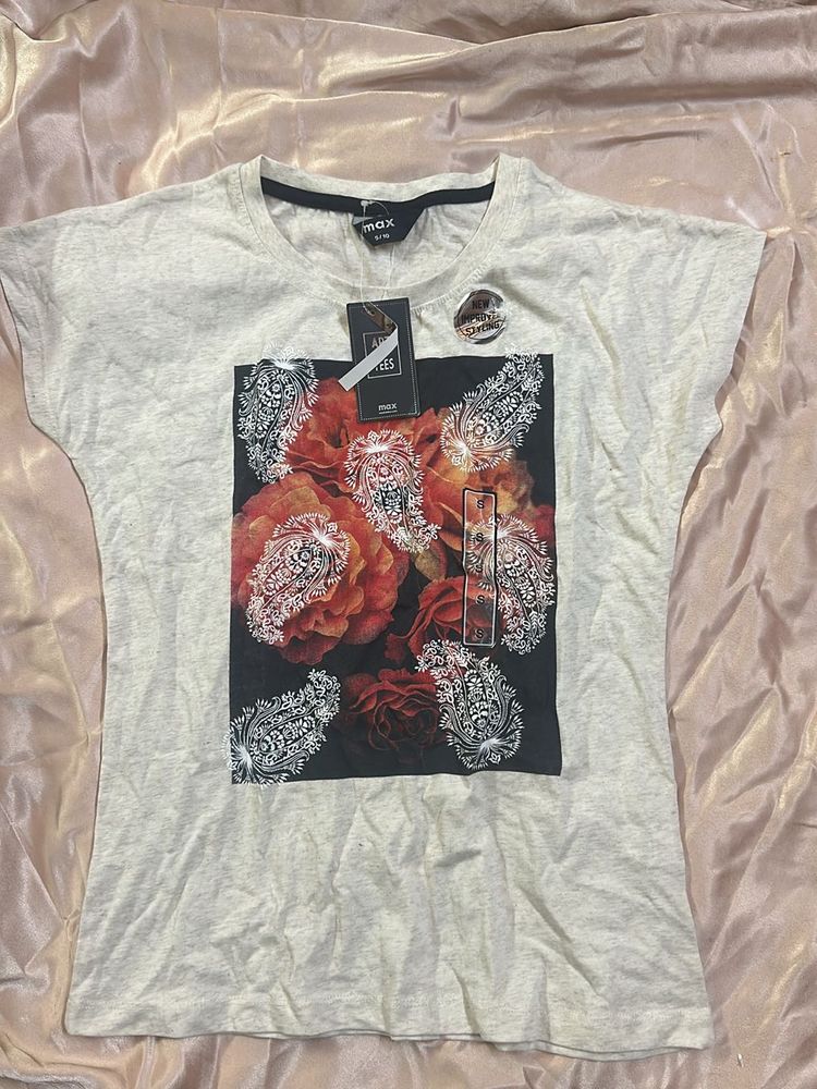 Max Casual T-shirt With Tag