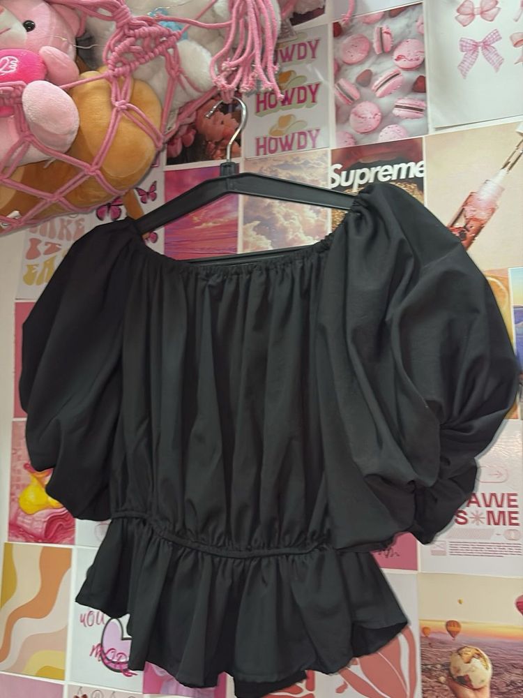 Chic Black Off-Shoulder Puff Sleeve Top