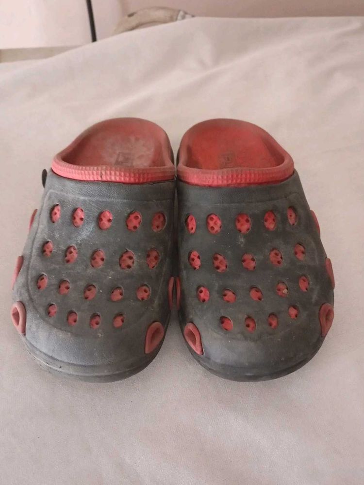 used Slipper  Red Clogs