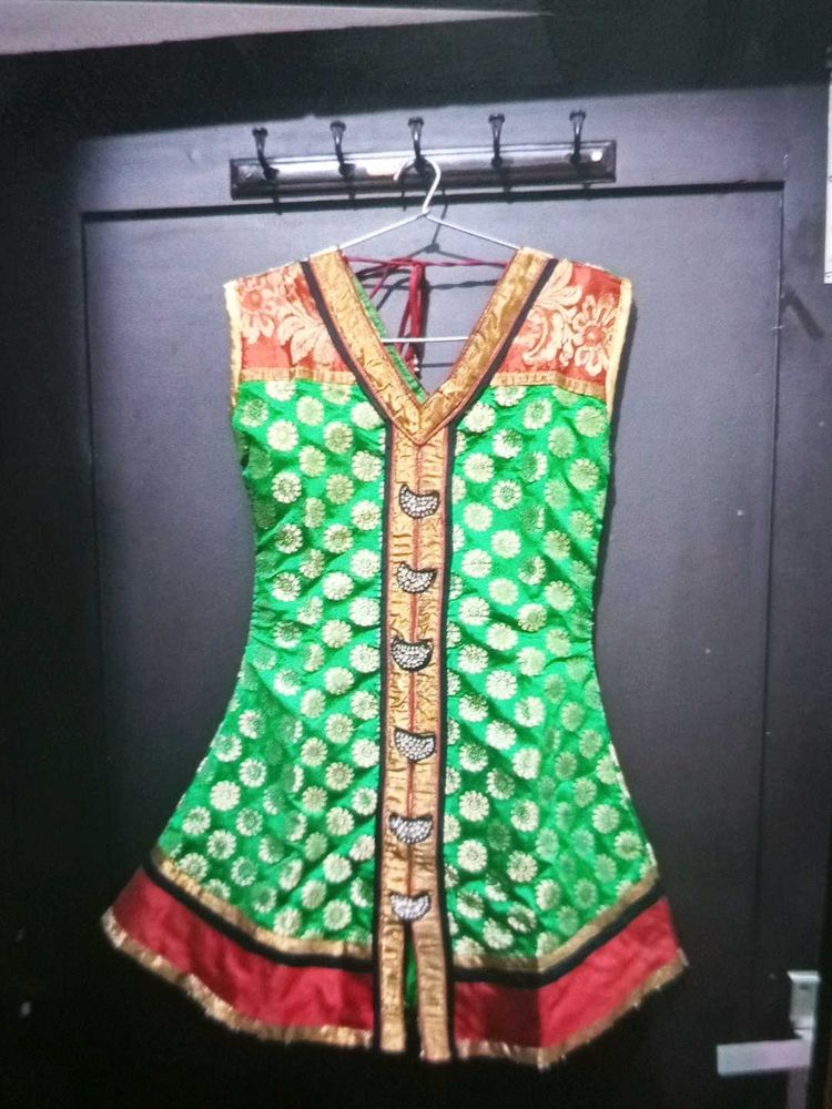 Green &amp; Gold Embellished Kurti