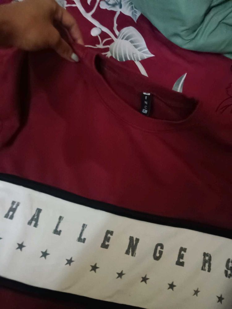 Maroon Graphic T-Shirt