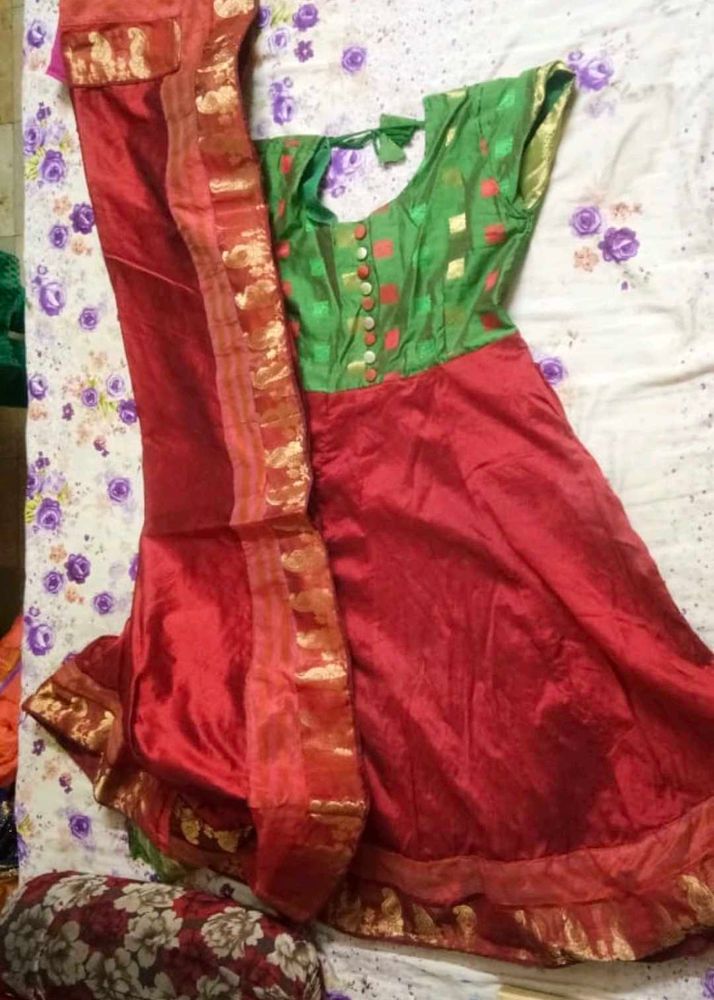 Beautiful Red and Green banarasi anarkali dressi