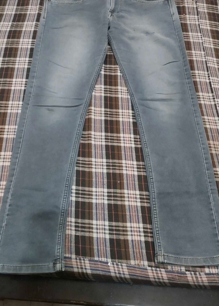 Light grey Wash Jeans
